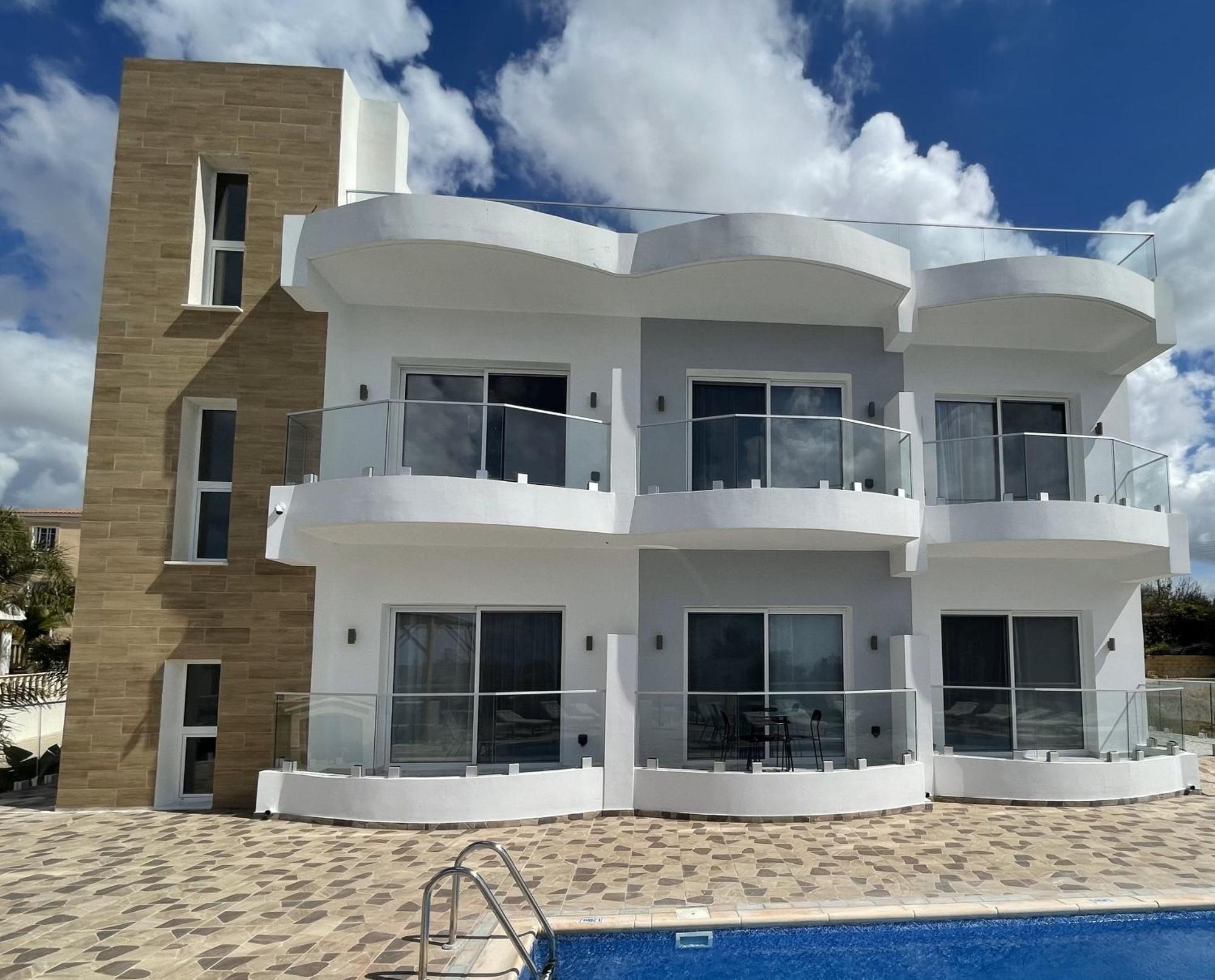 Arf Apartments - With Jacuzzi At The Complex Emba Экстерьер фото